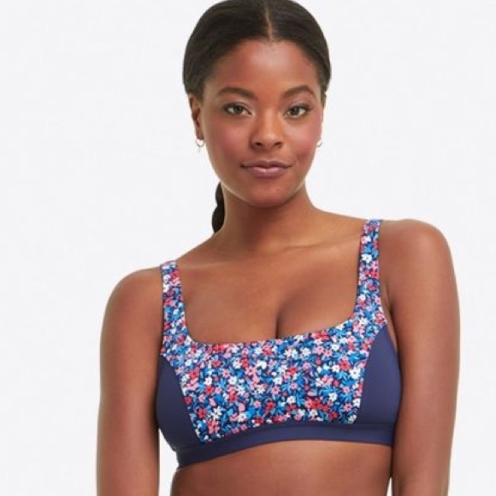 Draper James x Lands End Deep Sea Navy Whispy Floral Bikini Top Size 2 US NWT